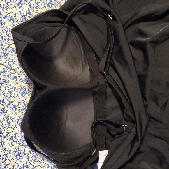 Black Tankini Set - Picture 9 of 12